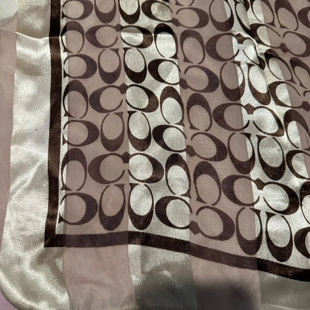 Coach Scarf - Picture 2 of 2